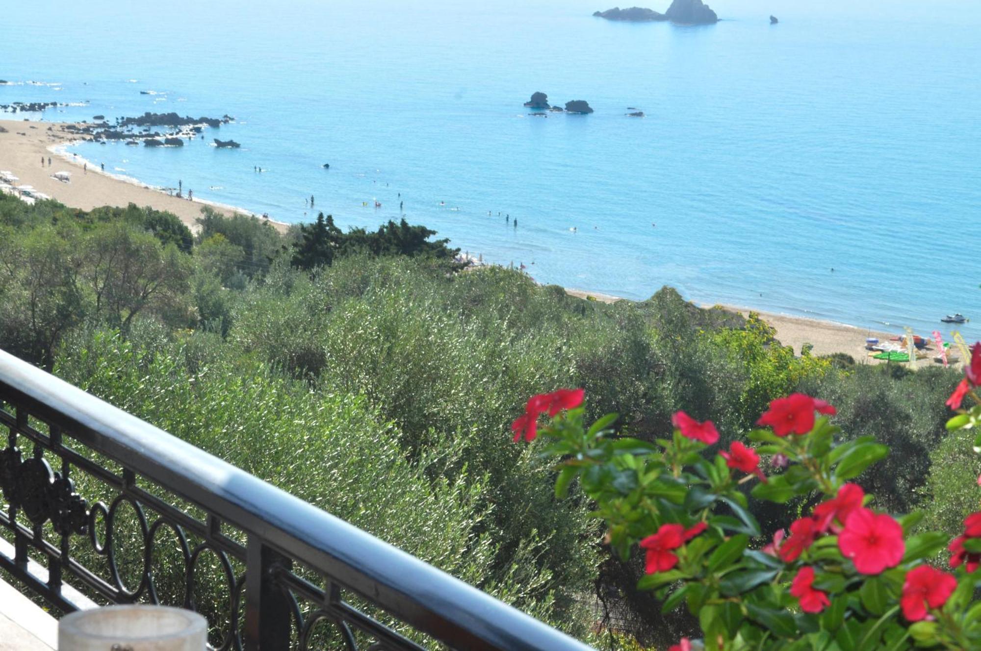 Luxury Loft Apartment With Pool - Pelekas Beach, Corfu Экстерьер фото