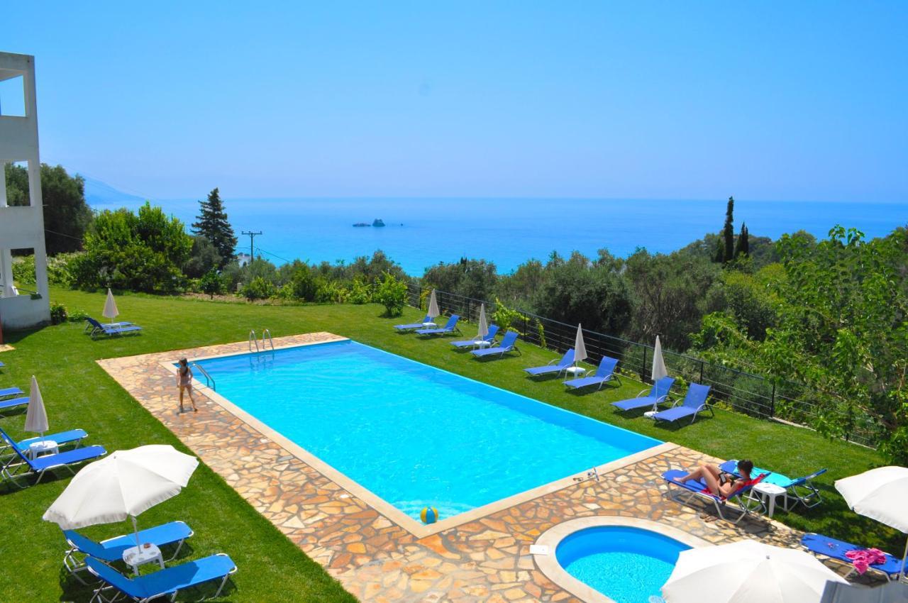 Luxury Loft Apartment With Pool - Pelekas Beach, Corfu Экстерьер фото