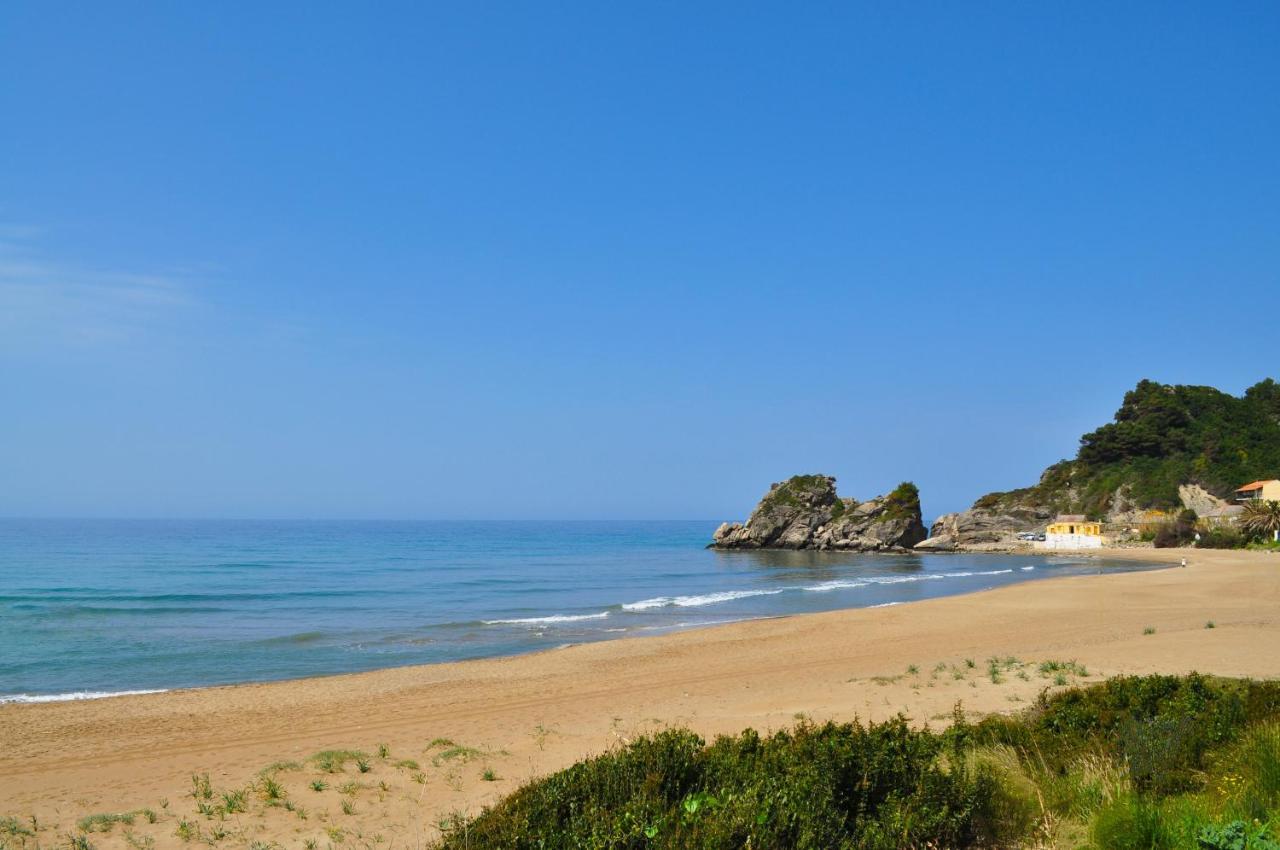 Luxury Loft Apartment With Pool - Pelekas Beach, Corfu Экстерьер фото
